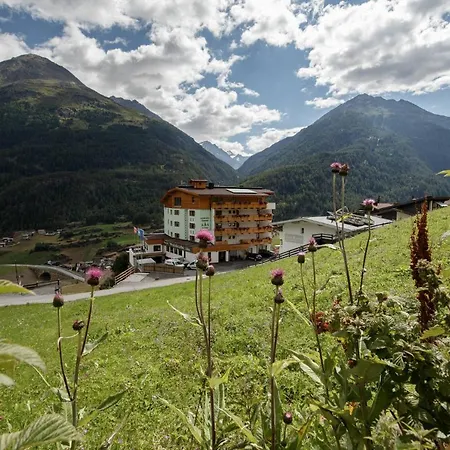 فندق Waldcafe 3*