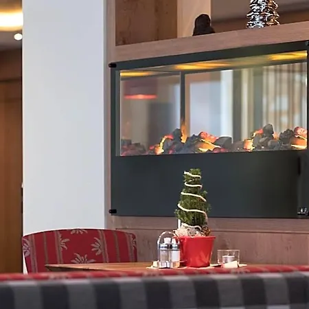 Waldcafe Hotel 3*
